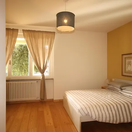 Badalone Apartment Domaso